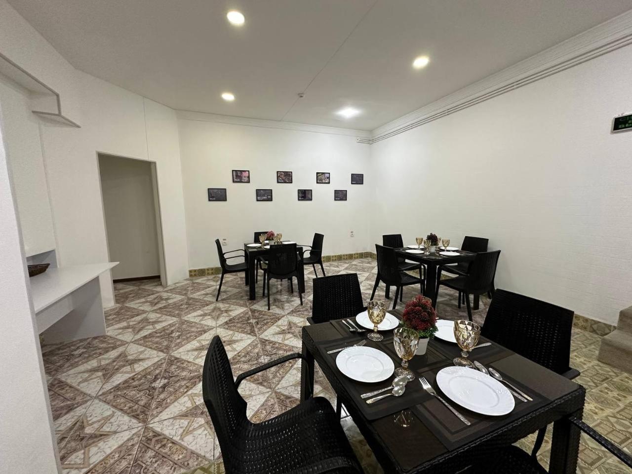 Home Alone Hotel Tashkent Exterior photo